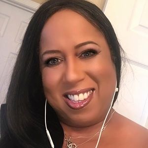 Meet your Posher, Anita